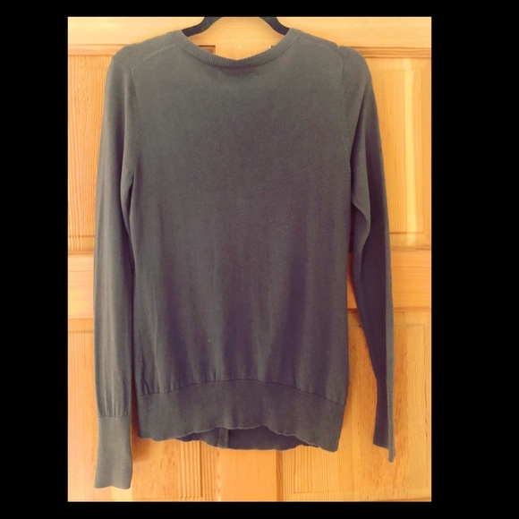 Old navy gray sweater - Picture 3 of 3